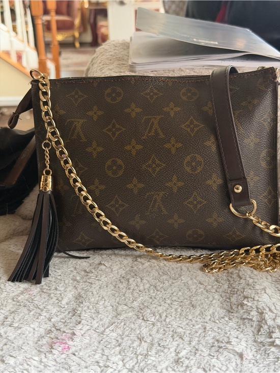 Louis Vuitton Handbags - Louis Vuitton Brown Monogram Chain Crossbody Bag with Tassel